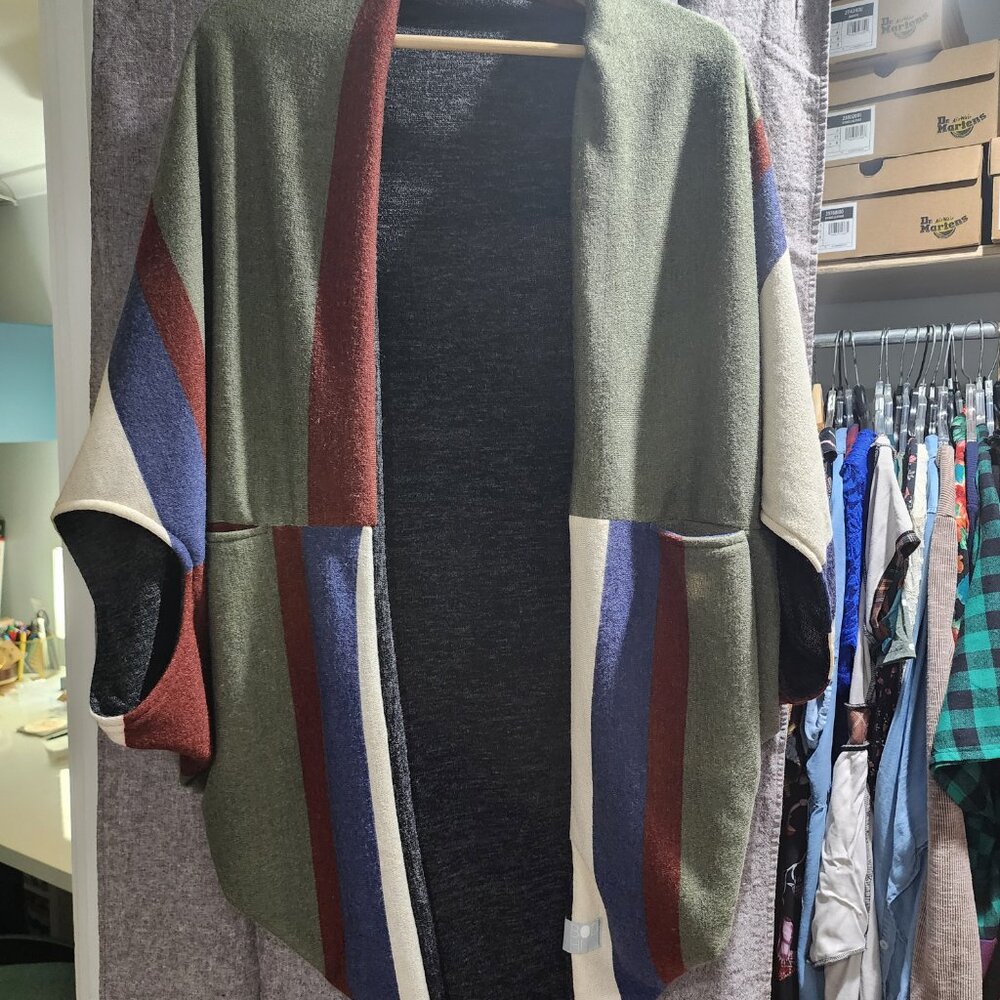 Cocoon Sweater - Reversible - image 3